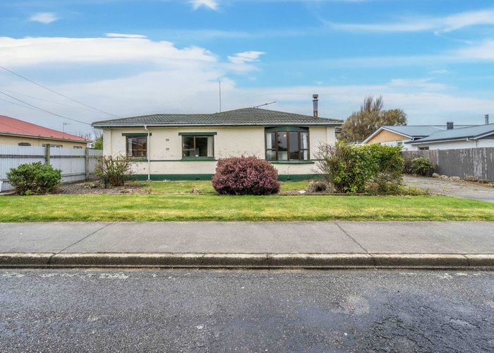  at 54 Dudley Street, Grasmere, Invercargill