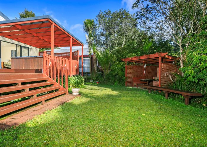  at 1/159 Glendhu Road, Bayview, Auckland