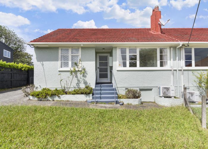  at 16B Fraser Road, Narrow Neck, North Shore City, Auckland