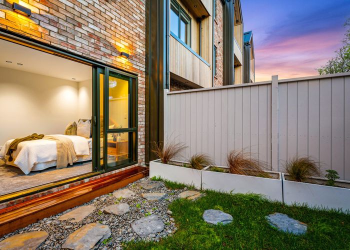  at 282 Point Chevalier Road, Point Chevalier, Auckland City, Auckland