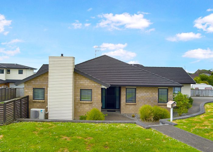  at 5 McWhirters Farm Lane, Massey, Waitakere City, Auckland