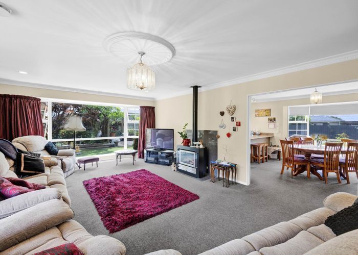  at 1B Pembroke Road, Stratford