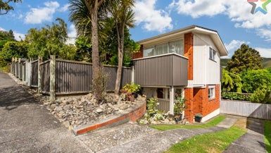  at 8 Summit Road, Fairfield, Lower Hutt