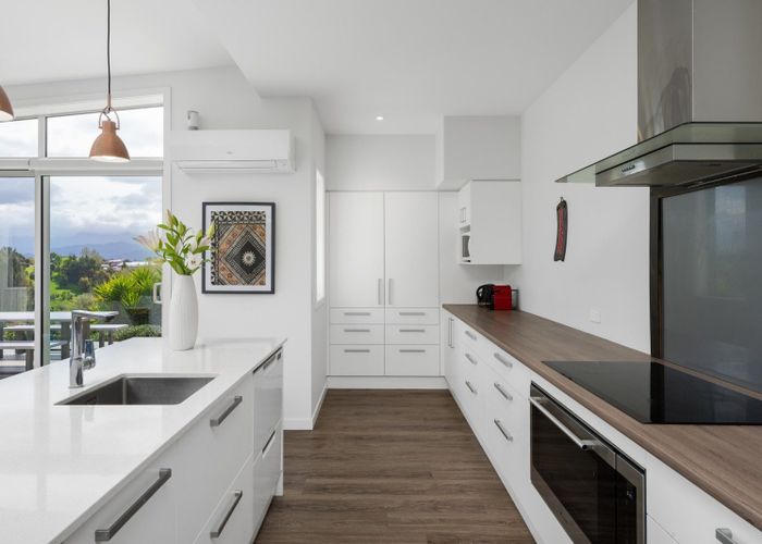  at 9 Ridgetop Rise, Blenheim