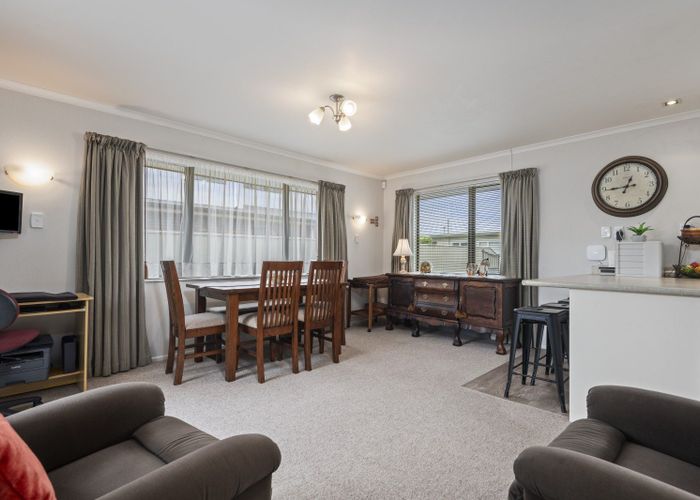  at 4 Martin Street, Palmerston North, Palmerston North