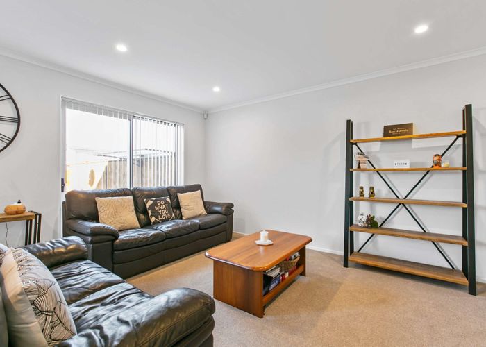  at 25 Forbes McCammon Drive, Swanson, Auckland