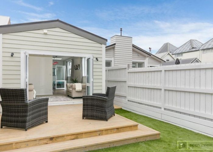  at 79 Elizabeth Street, Mount Victoria, Wellington