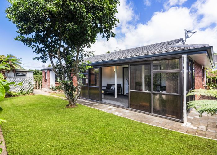 at 2/32 Campbell Road, One Tree Hill, Auckland