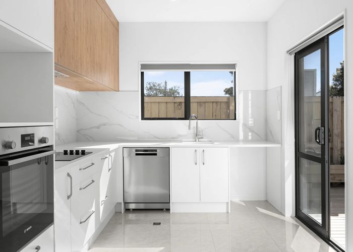  at 1/255 Pakuranga Road, Pakuranga, Manukau City, Auckland