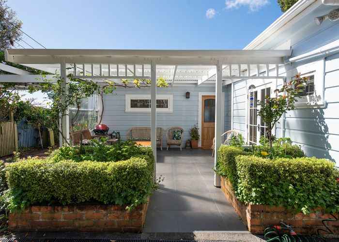  at 21 Mitchell Street, Brooklyn, Wellington