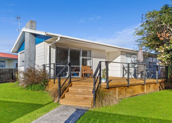  at 42 Geraldine Crescent, Cloverlea, Palmerston North