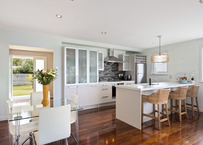  at 11 Melandra Road, Stanmore Bay, Whangaparaoa