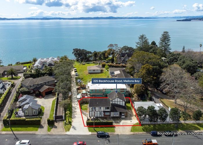  at 225 Bleakhouse Road, Mellons Bay, Auckland