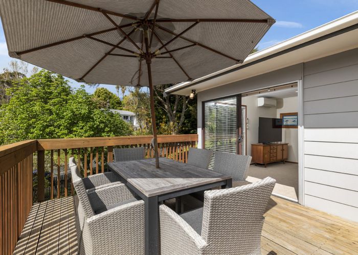  at 31 Contessa Drive, Glenfield, Auckland