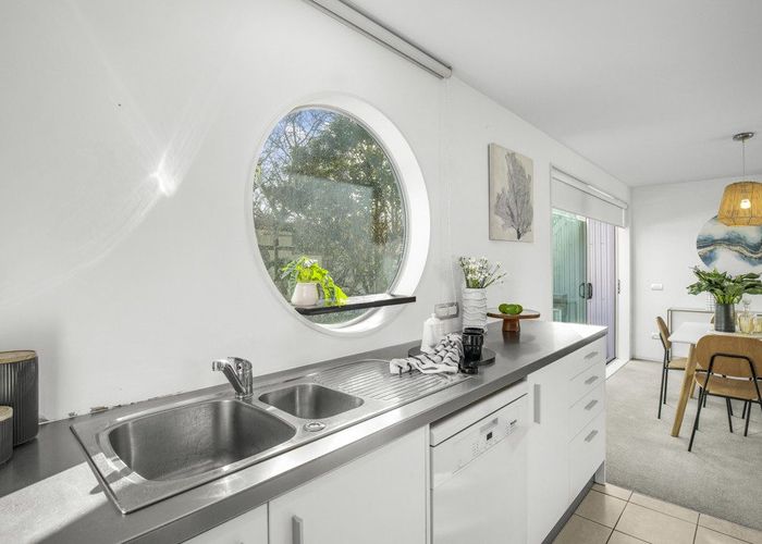  at 1B/10 Park Avenue, Epuni, Lower Hutt, Wellington