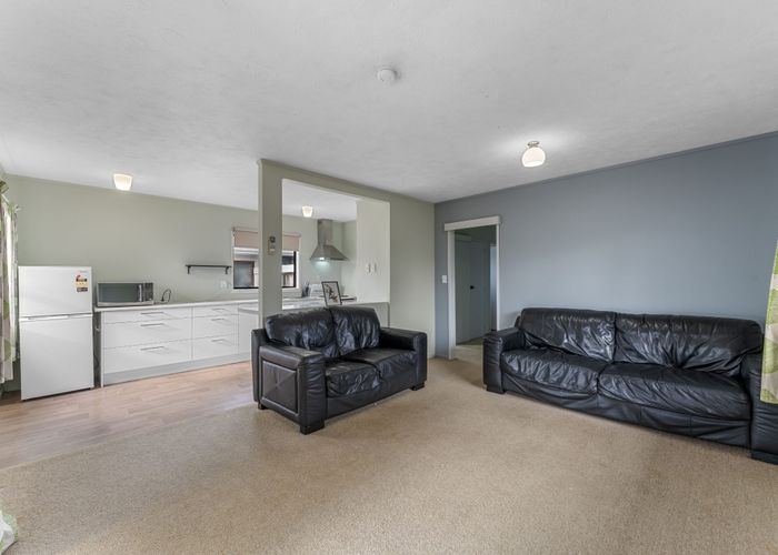  at 2/2 Burundi Avenue, Clendon Park, Manukau City, Auckland