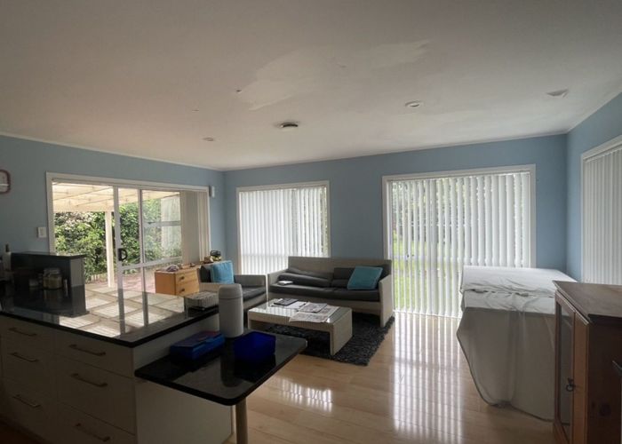  at 88 Target road, Totara Vale, North Shore City, Auckland