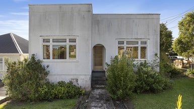  at 57 Smale Street, Point Chevalier, Auckland