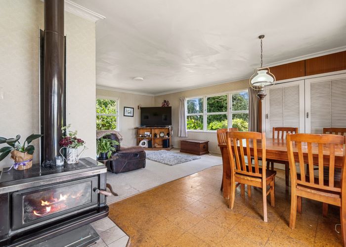  at 806 Te Kawa Road, Te Kawa