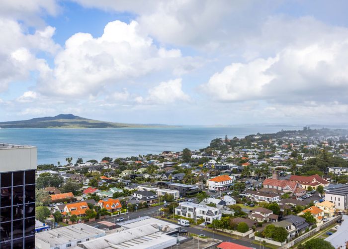  at 9-17 Byron Avenue, Takapuna, North Shore City, Auckland
