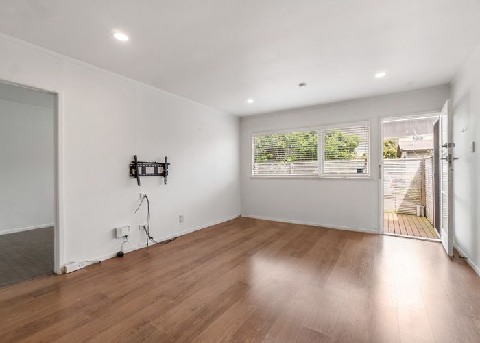  at 3/76 Riversdale road, Avondale, Auckland City, Auckland