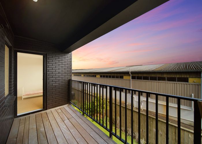  at 104/28C Eileen Newey Place, Henderson, Waitakere City, Auckland