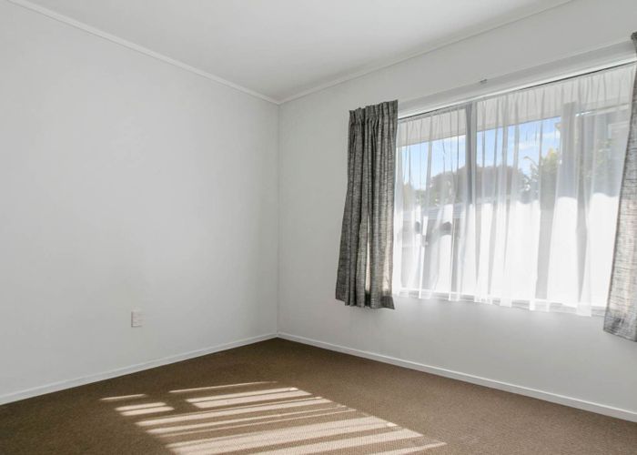  at 3A Nicolas Avenue, Glen Eden, Waitakere City, Auckland