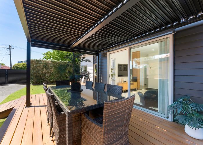  at 2B Peachgrove Road, Te Atatu Peninsula, Waitakere City, Auckland