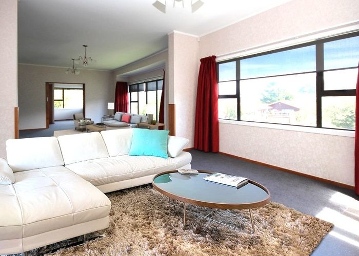  at 42 David Cres, Karori, Wellington, Wellington