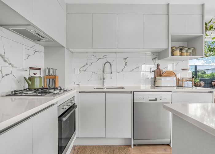  at 1 Nga Waka Place, Mangere, Manukau City, Auckland