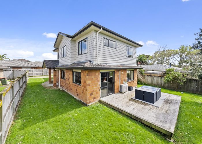  at 33 Riverglade Parkway, Te Atatu South, Auckland