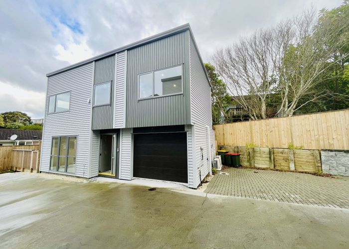  at 8/11 Celeste Place, Totara Vale, Auckland