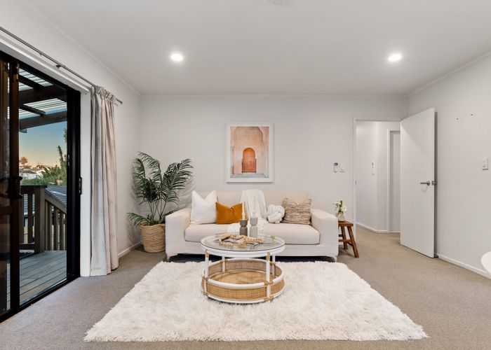  at 2/7 Eskdale Road, Birkdale, North Shore City, Auckland