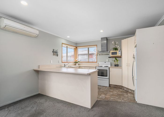  at 2/43 Torrens Road, Hillmorton, Christchurch City, Canterbury