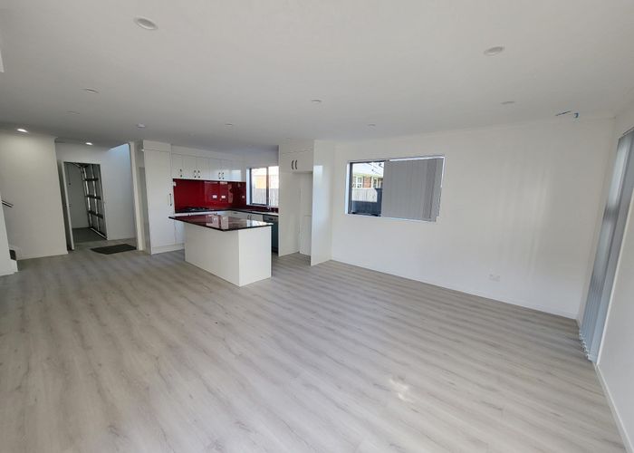 For rent 157 Riverside Avenue, Point England, Auckland City, Auckland