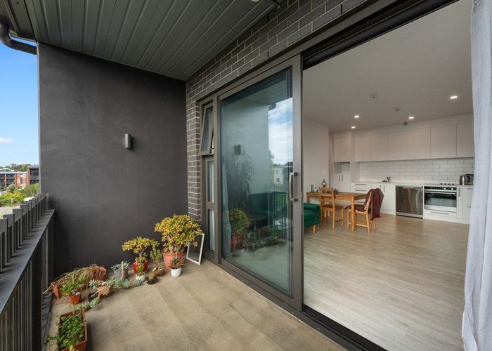  at 204/7c Hinaki Street, Point England, Auckland City, Auckland