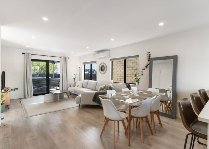  at 12 Kearns Drive, Hobsonville, Waitakere City, Auckland