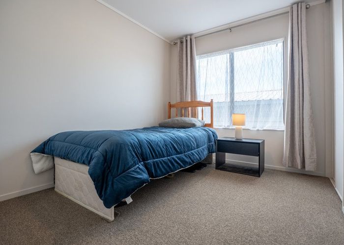  at 13B Madigan Place, Glendene, Waitakere City, Auckland