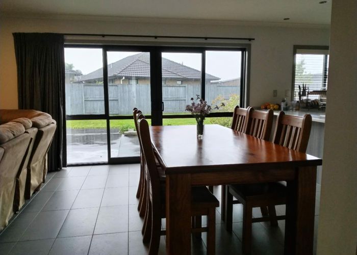  at 5 Vanquish Place, Flagstaff, Hamilton, Waikato