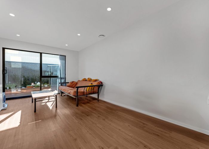  at 2/119 Bruce McLaren Road, Henderson, Waitakere City, Auckland