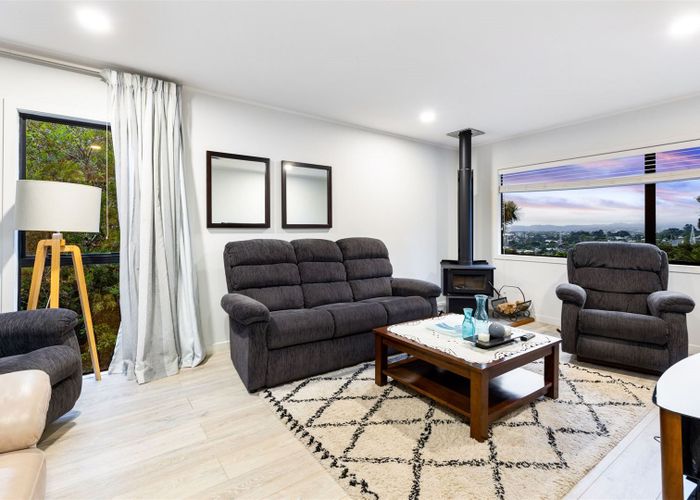  at 22 Darcy Place, Massey, Auckland