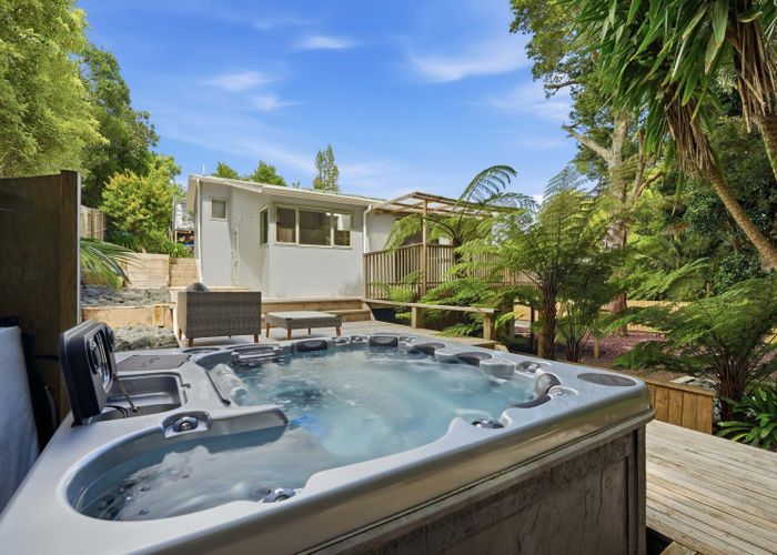  at 90B Eskdale Road, Birkdale, North Shore City, Auckland