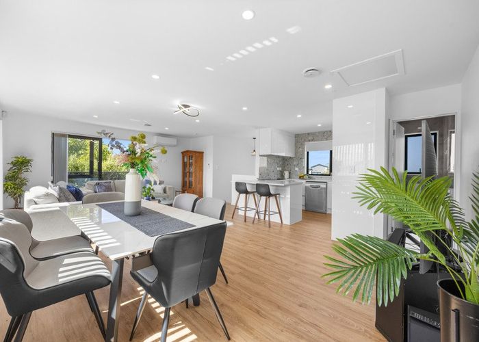  at 5A Te Anau Place, Pakuranga Heights, Manukau City, Auckland