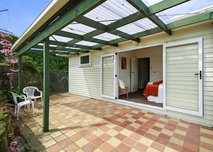  at 35A Ranui Terrace, Tawa, Wellington