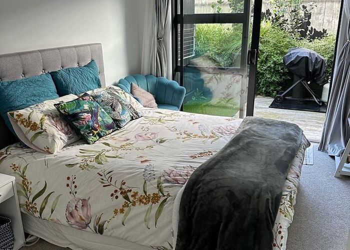  at 4/32 Cardigan Street, Morningside, Auckland City, Auckland