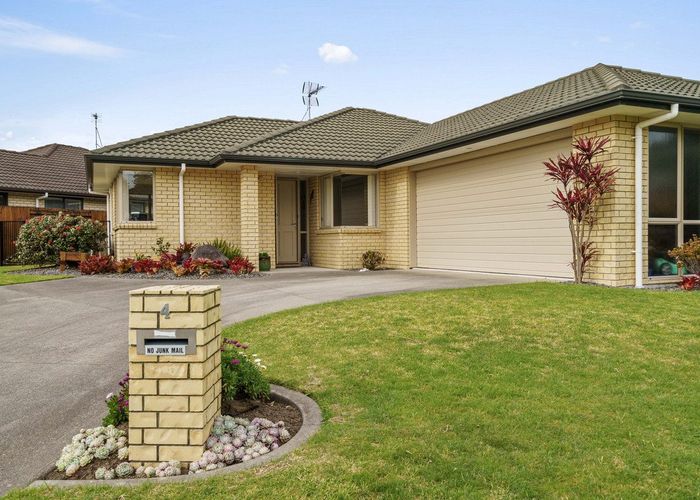  at 4 Atlantic Close, Papamoa Beach, Tauranga, Bay Of Plenty