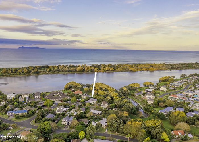  at 12 Marina Way, Katikati