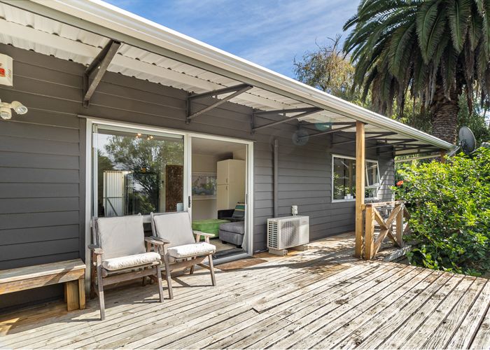  at 8 Waiheke Road, Onetangi, Waiheke Island