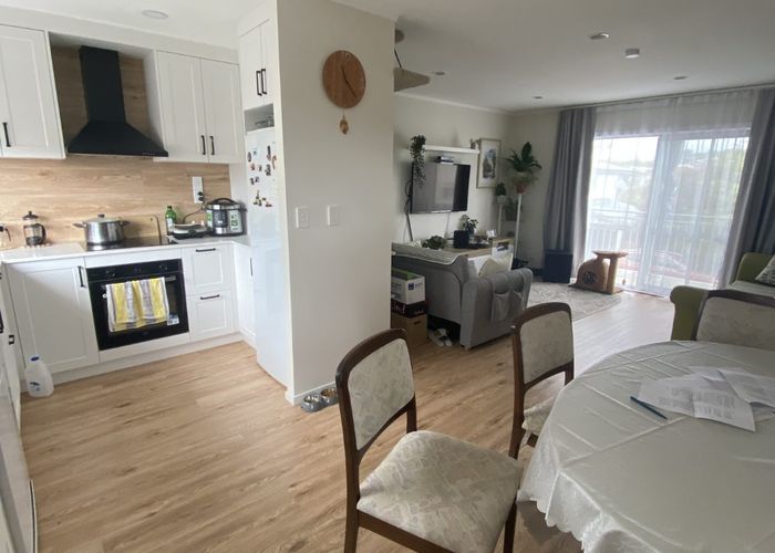  at 10/15 Andersons Road, Oteha, North Shore City, Auckland
