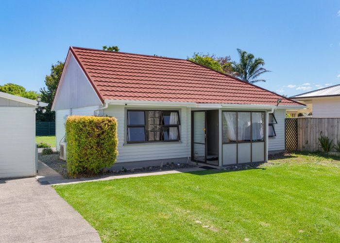  at 6 Charles Street, Riverdale, Gisborne, Gisborne
